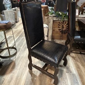 The Ponaka Dining Chair